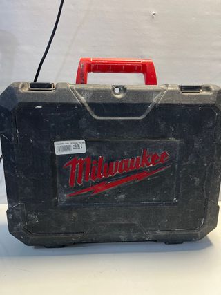 Taladro Milwaukee con maletín