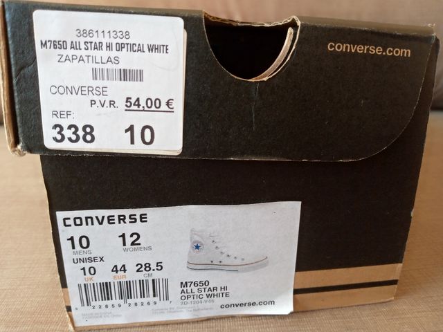 N 44 / Zapatillas nuevas Converse All Star