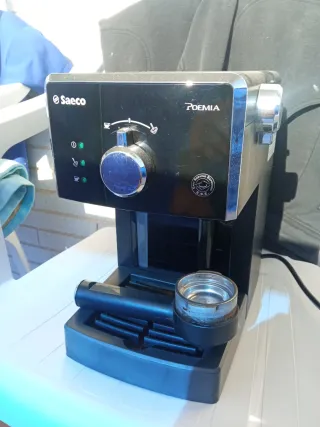 Cafetera Saeco Poemia