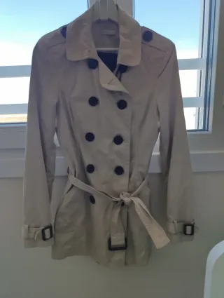 Gabardina beige Stradivarius