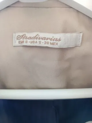 Gabardina beige Stradivarius