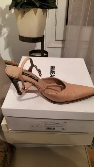 Zapatos de tacón talla 38 por separado