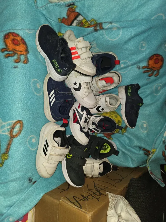 Lote Zapatillas Deportivas Niñ@ Tallas Varias