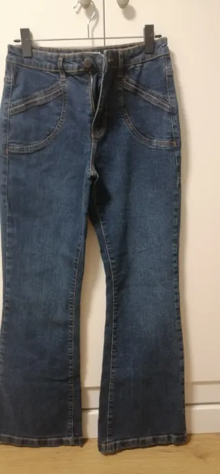 Pantalón vaquero flare azul