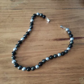 Collar Perlas de Mallorca Negro, gris y Plata.