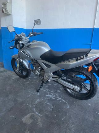 Honda CBF 250
