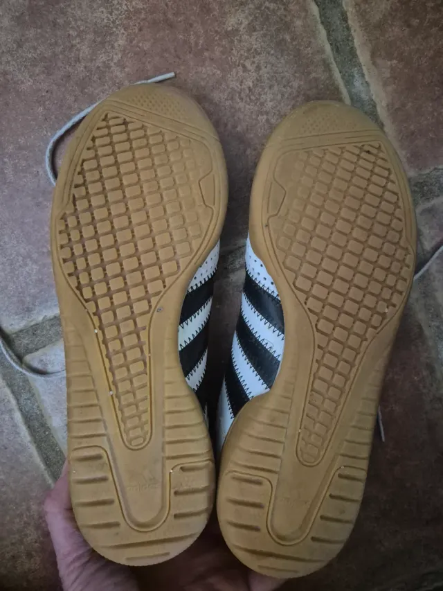 Zapatillas Adidas Fútbol Sala Negras Blancas