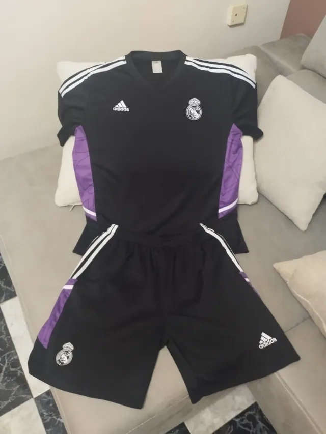Conjunto Real Madrid Adidas Negro/Morado