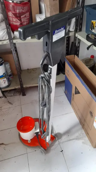 Pulidora Superlux RM 305-CD