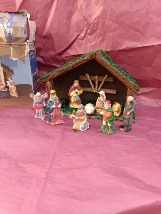 Belén completo de porcelana