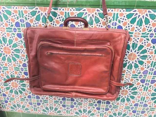 Portatrajes Loewe Cuero Marrón