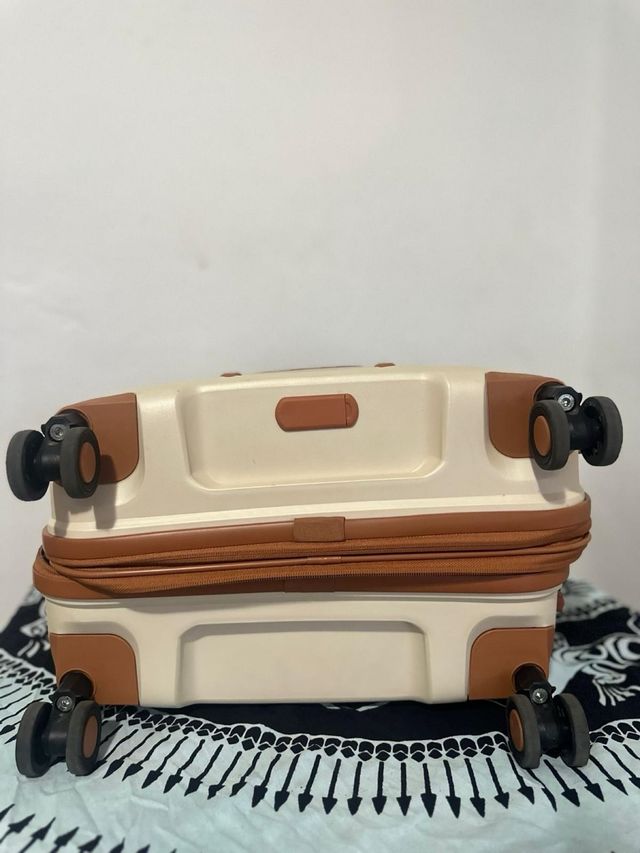 Maleta K-Way Beige con Ruedas