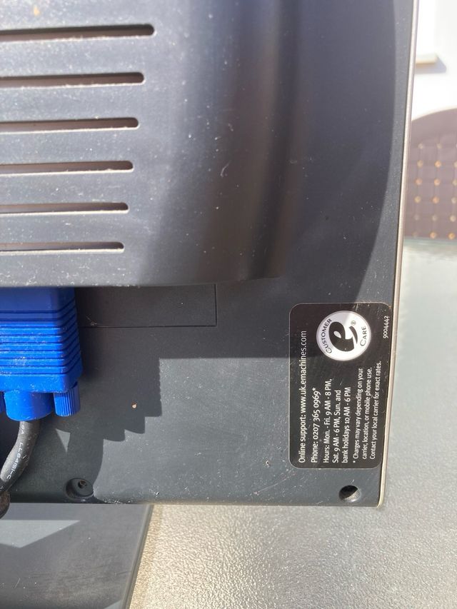 Monitor eMachines 17” Plata/Negro