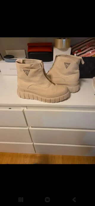 Botines Guess Beige Cremallera