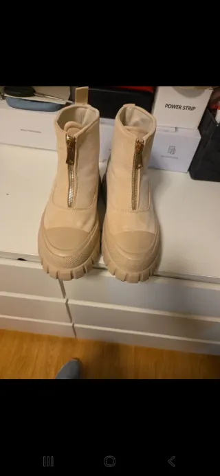 Botines Guess Beige Cremallera