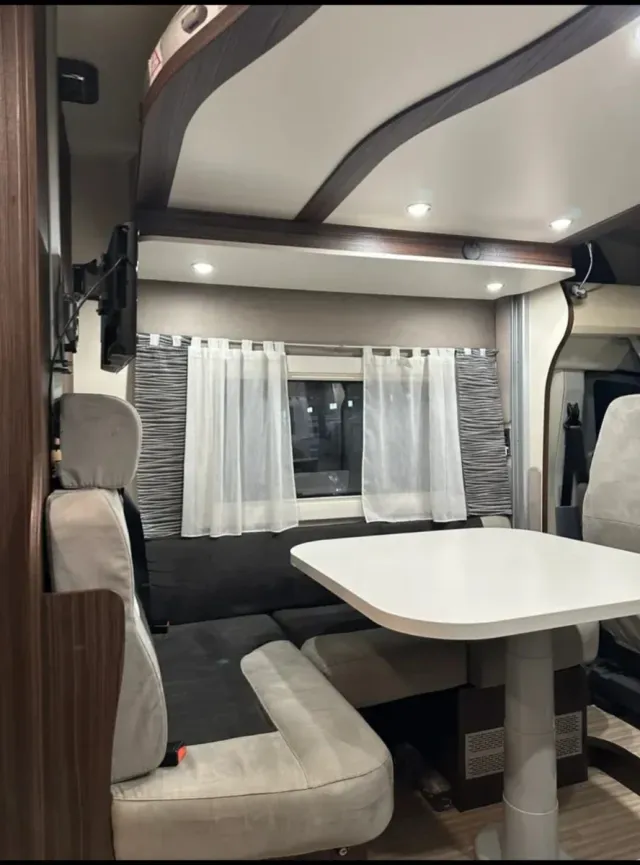 Se vende autocaravana Ford Benimar Tesoro 483 2019