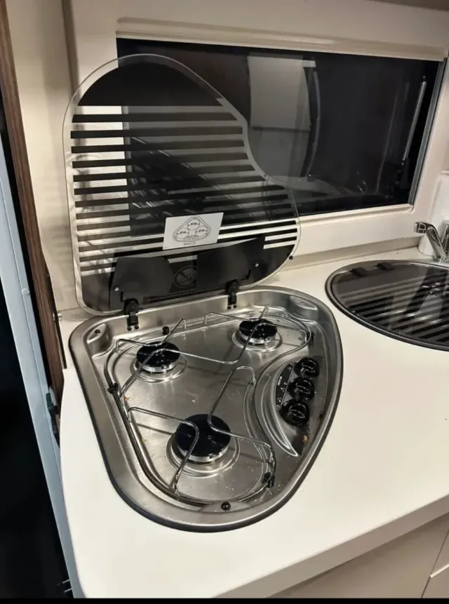 Se vende autocaravana Ford Benimar Tesoro 483 2019