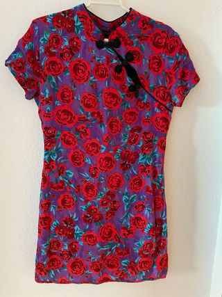 Vestido floral Zara morado y rojo
