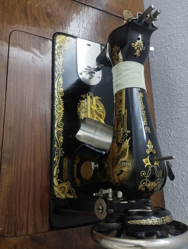 Máquina de coser Singer antigua