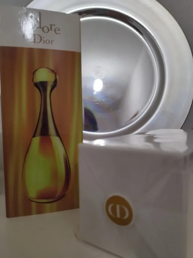 Perfume J'adore Dior