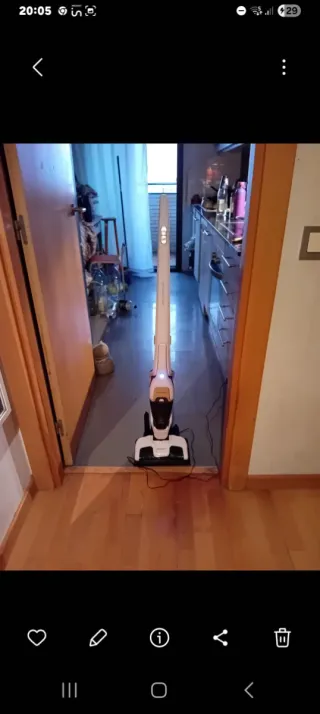 Aspiradora de mano vertical