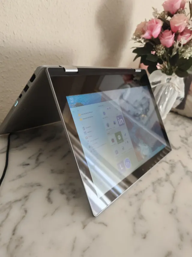 Lenovo Yoga 130 Plata