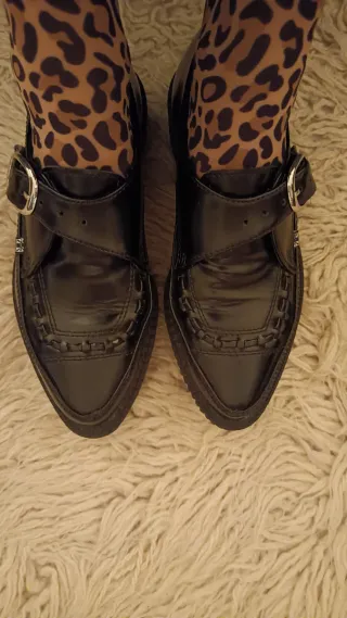 Scarpe TUK nere con fibbia