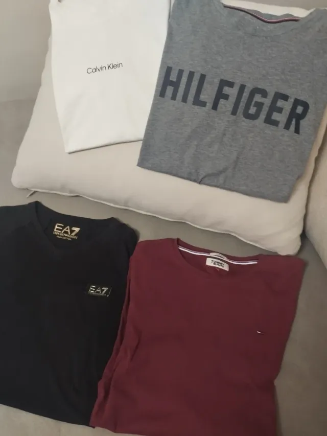Lote 4 Camisetas Calvin Klein, Armani, Tommy