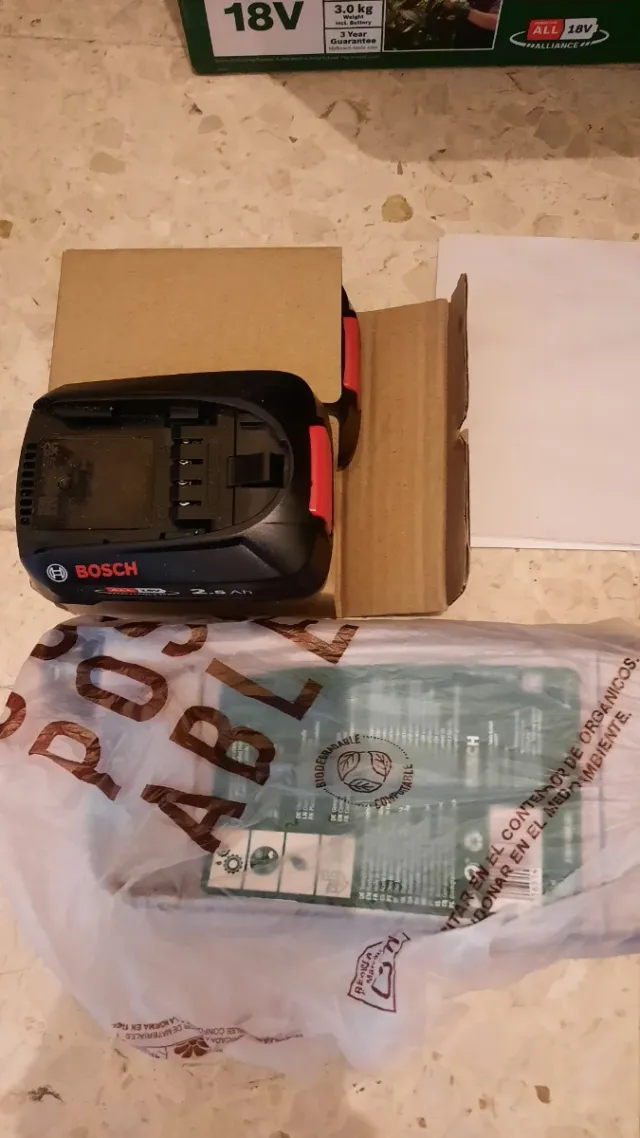 Sierra de cadena Bosch UniversalChain 18V