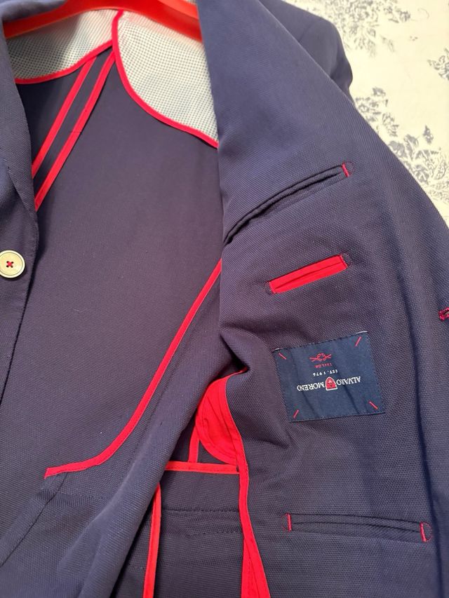 Chaqueta Álvaro Moreno azul con coderas