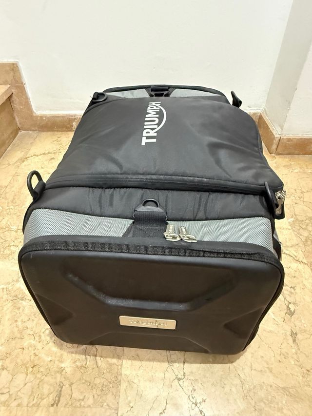Bolsa Trasera Triumph Adventure 50L
