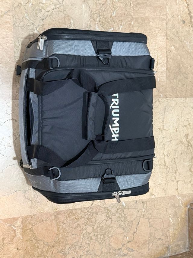 Bolsa Trasera Triumph Adventure 50L