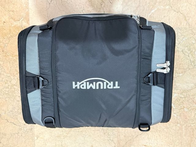 Bolsa Trasera Triumph Adventure 50L