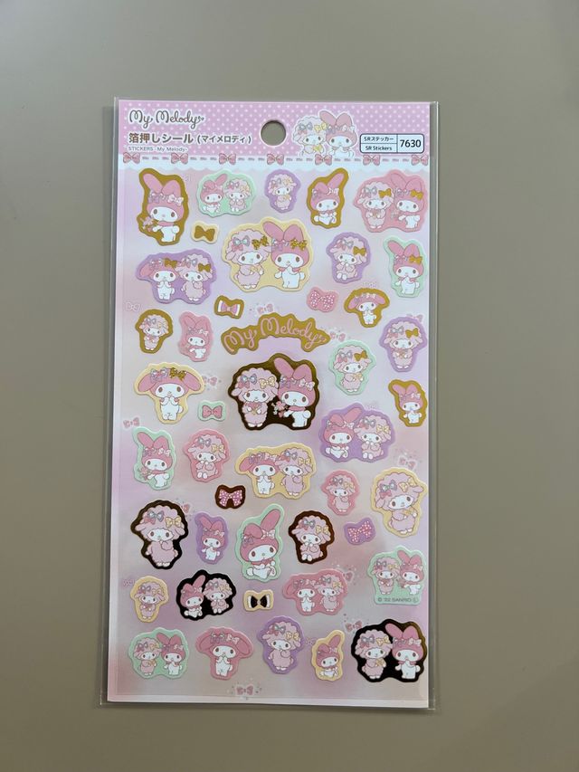 Pegatinas My Melody Doradas