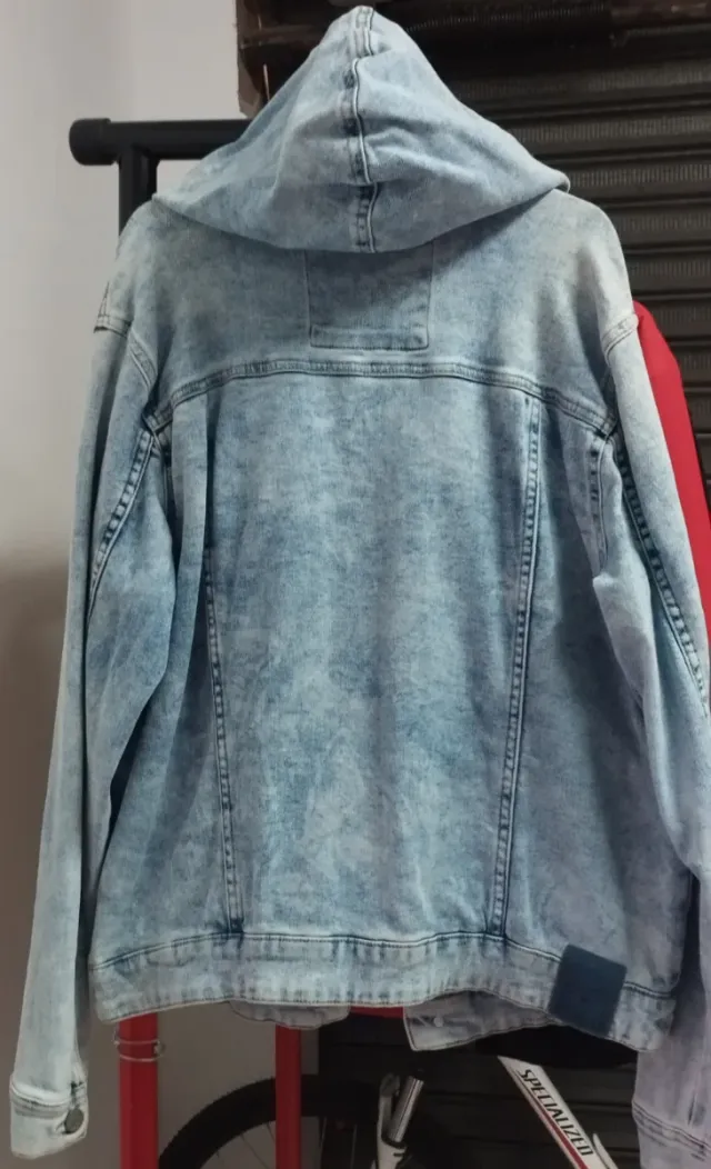 Chaqueta vaquera ONLY & SONS con capucha Talla L