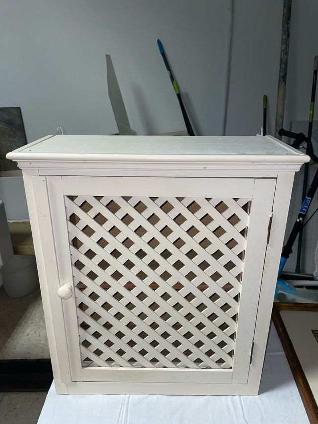 Mueble auxiliar madera blanco celosía