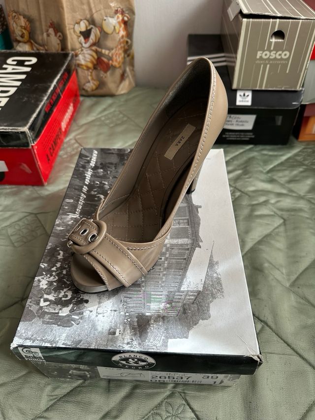Zapatos Zara Talla 40 Beige/Gris