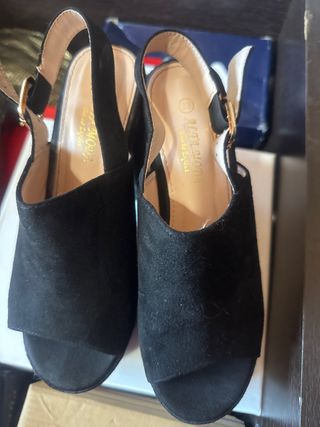 Sandalias ALTAMODA Talla 38 Negras