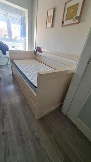 Cama nido de madera con colchones