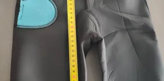 2 trajes de neopreno para niño/a