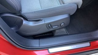 Volvo XC40 B3 PLUS DARK 03/2025