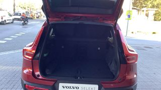 Volvo XC40 B3 PLUS DARK 03/2025