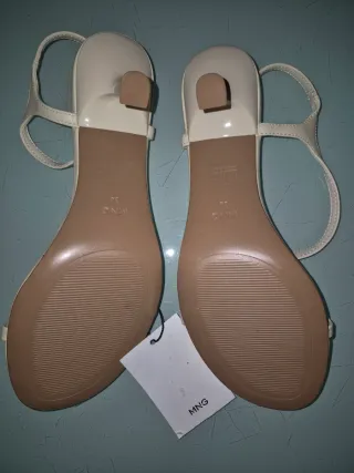 Sandalias Mango Tiras Finas Blancas