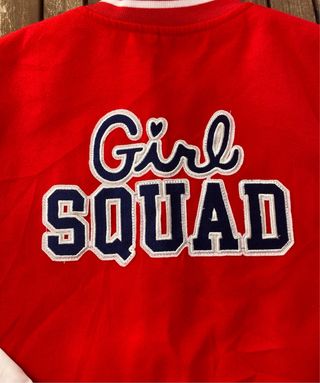 Chaqueta Justice Roja y Blanca Estilo Vintage