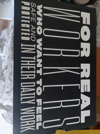 Zapatos de trabajo sin estrenar. antideslizantes b