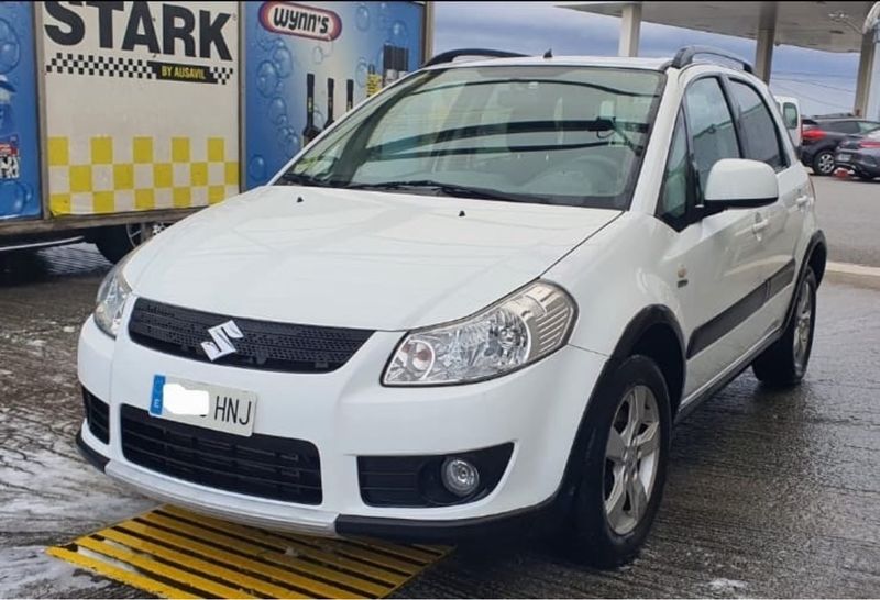 Suzuki SX4 2012 - foto 1