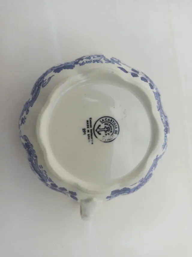 Lechera porcelana azul y blanco