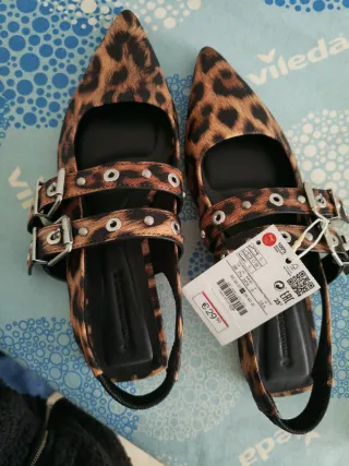 Stradivarius Zapatos Animal Print Talla 38