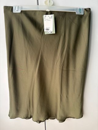 Falda H&M verde talla L sin usar