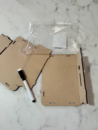 Salvadanaio con penna